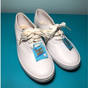KEDS Leather Sneakers *
